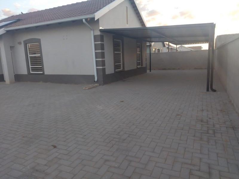 3 Bedroom Property for Sale in Bloemfontein Free State